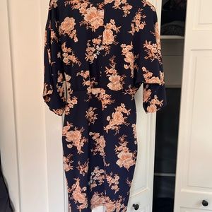 Asos fitted v neck dress, fitted bottom, flowy sleeves, slip on elastic waist